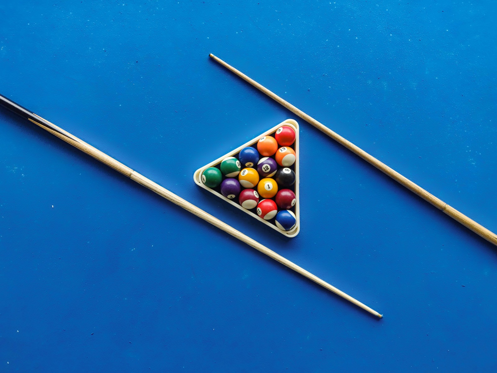 Pool table
